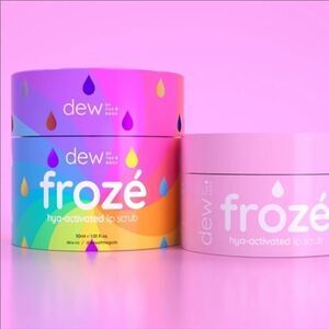 Dews of the gods froze lip scrub